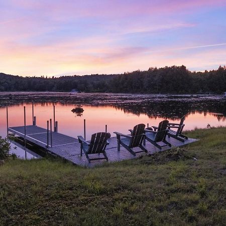 Lakefront Log Cabin On 2 Acres Villa Washington Екстериор снимка