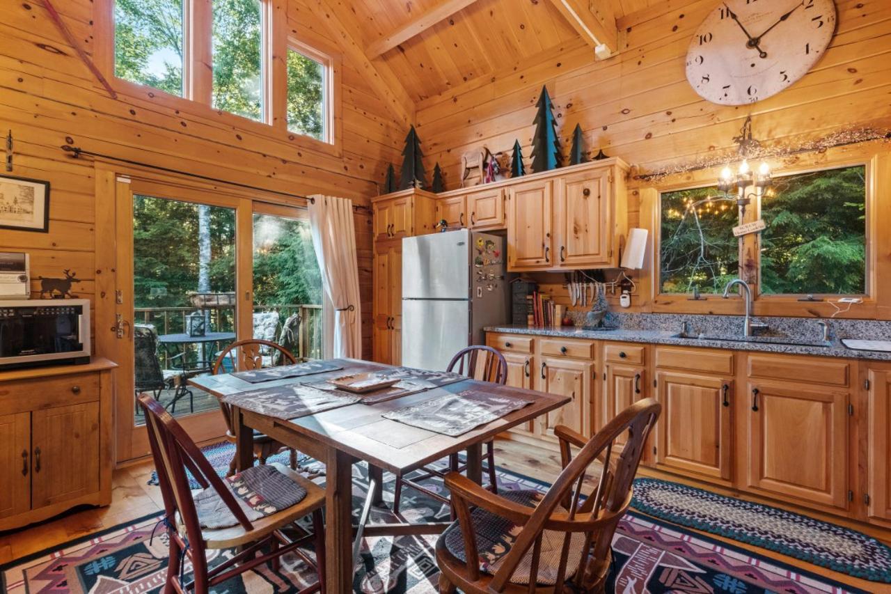 Lakefront Log Cabin On 2 Acres Villa Washington Екстериор снимка