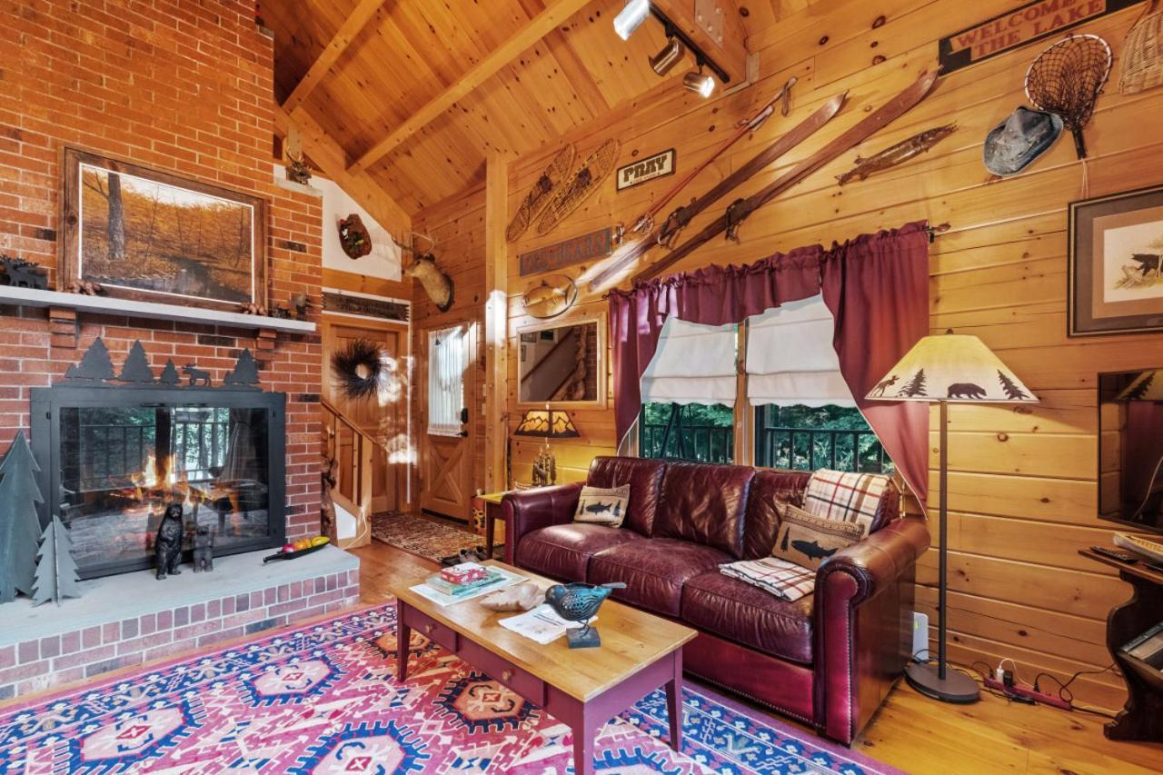 Lakefront Log Cabin On 2 Acres Villa Washington Екстериор снимка